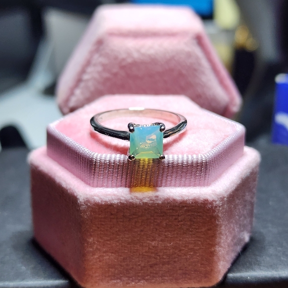 New Princess Cut Jade Sterling Silver Ring - Picture 5 of 12